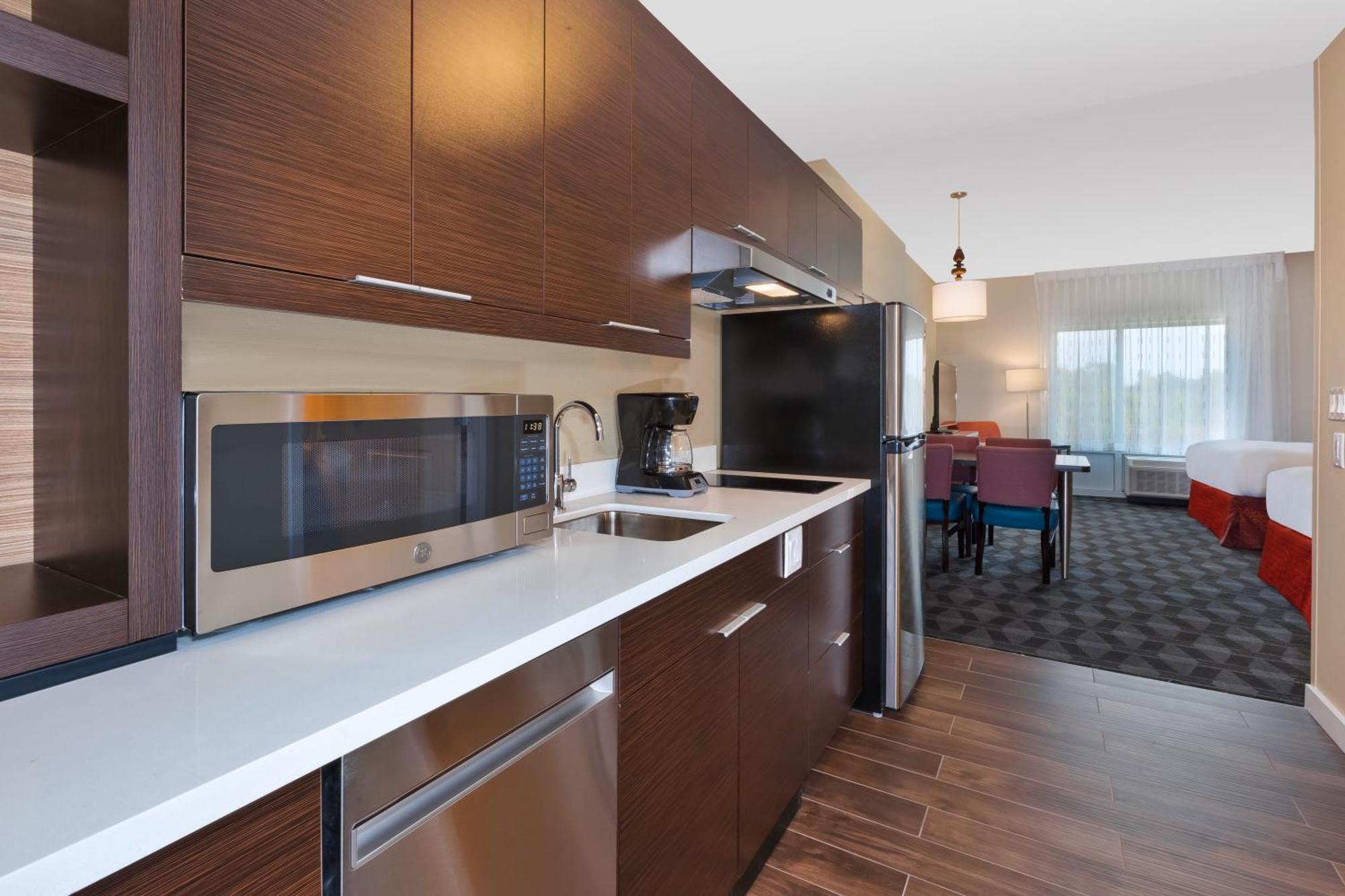 Towneplace Suites By Marriott Grand Rapids Airport Southeast Buitenkant foto