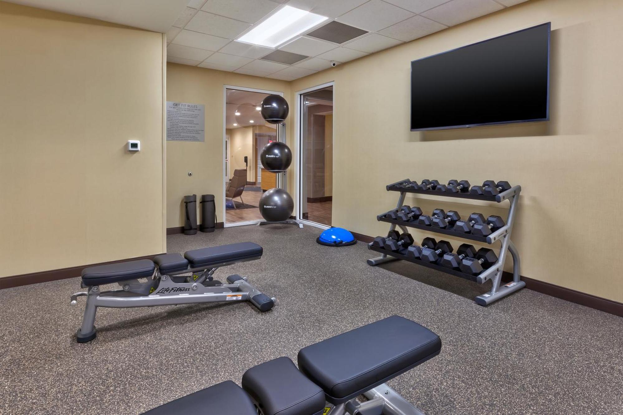 Towneplace Suites By Marriott Grand Rapids Airport Southeast Buitenkant foto