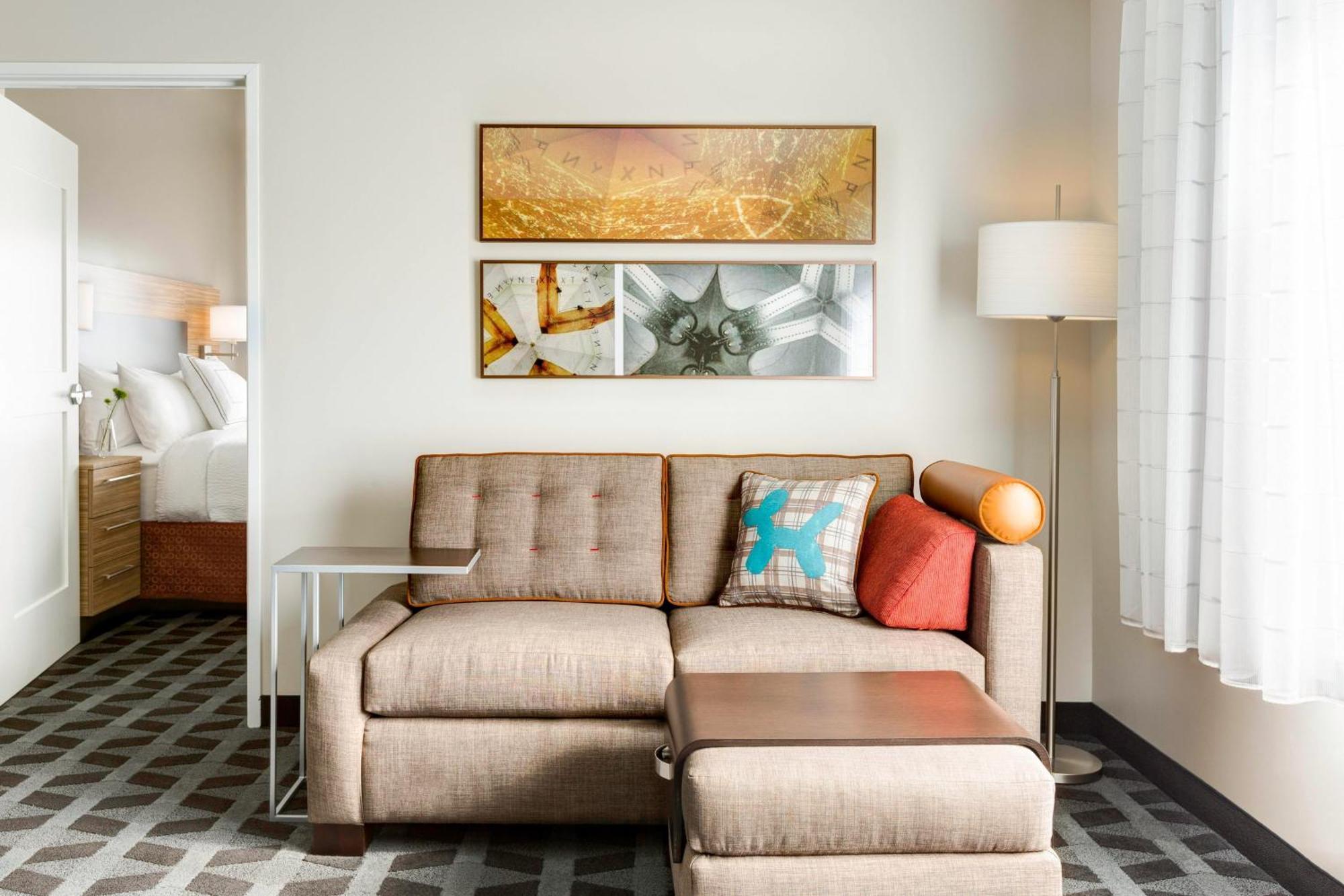 Towneplace Suites By Marriott Grand Rapids Airport Southeast Buitenkant foto