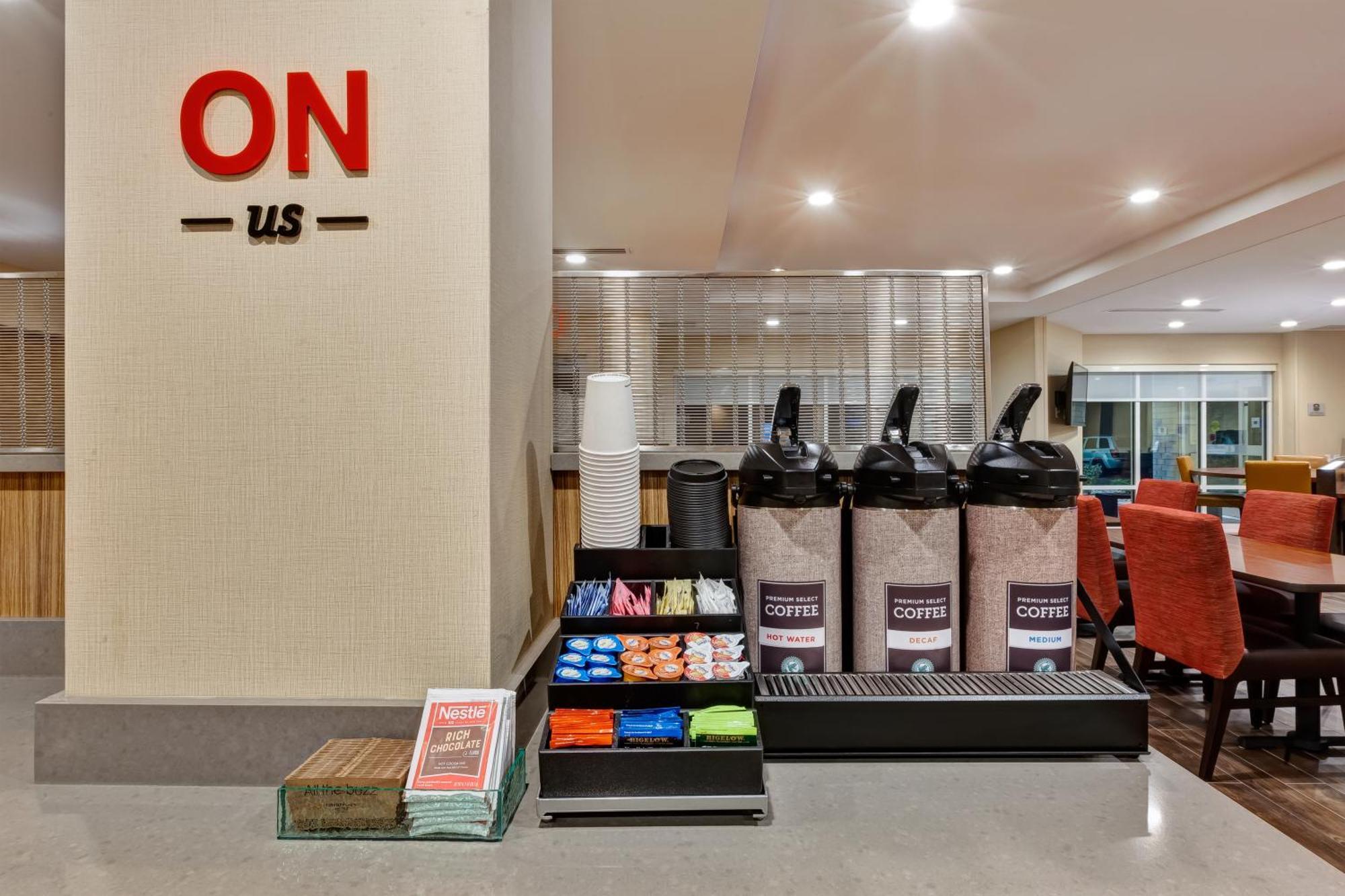Towneplace Suites By Marriott Grand Rapids Airport Southeast Buitenkant foto