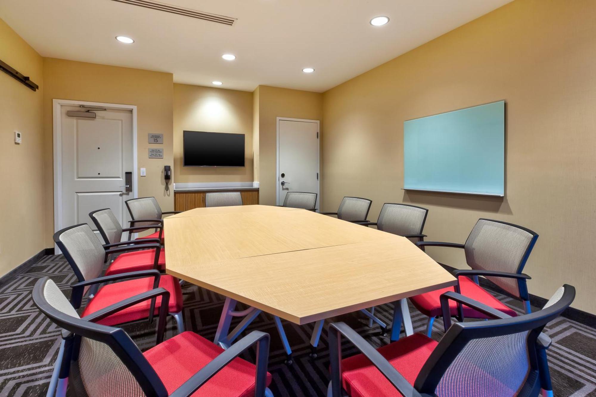 Towneplace Suites By Marriott Grand Rapids Airport Southeast Buitenkant foto