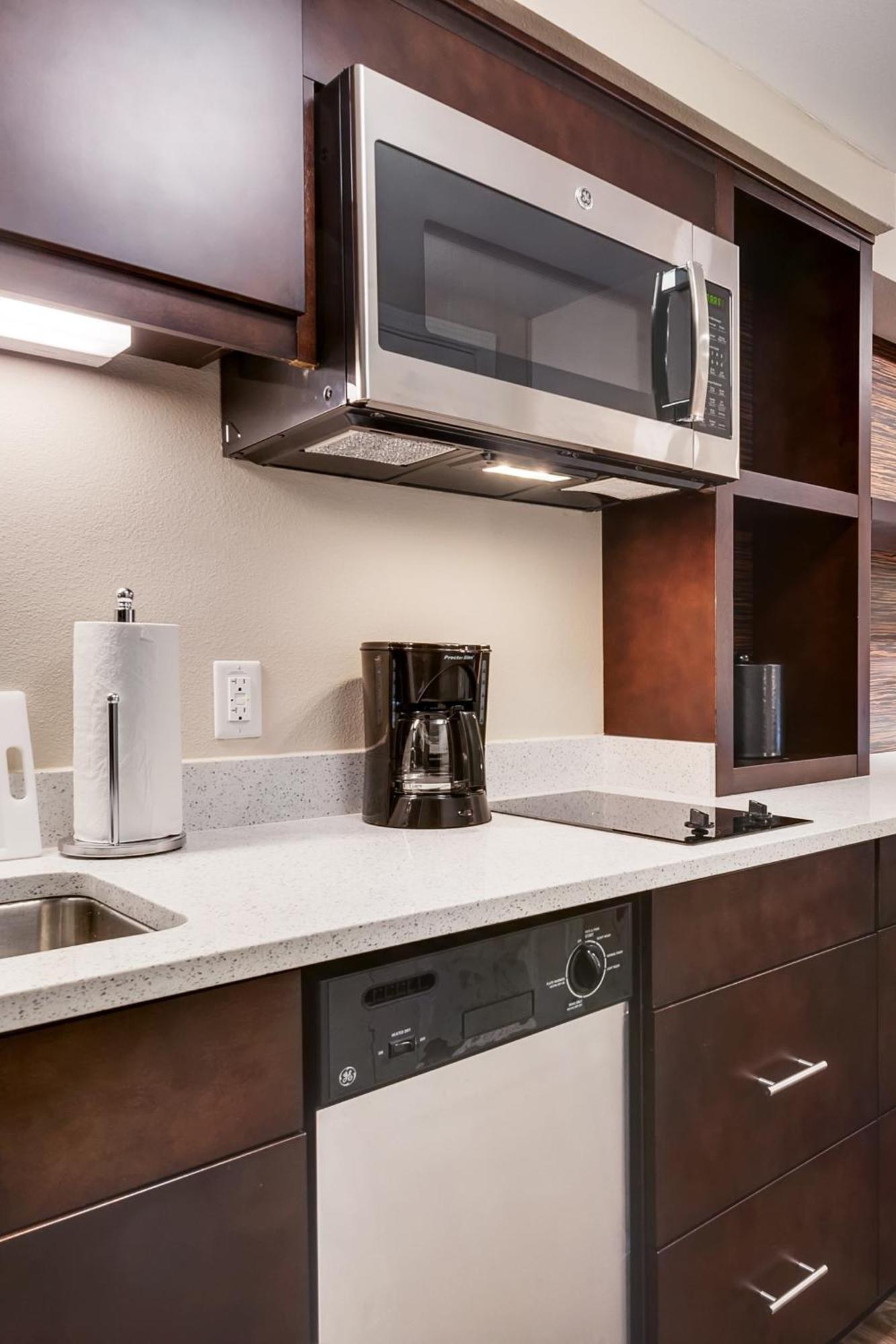 Towneplace Suites By Marriott Grand Rapids Airport Southeast Buitenkant foto