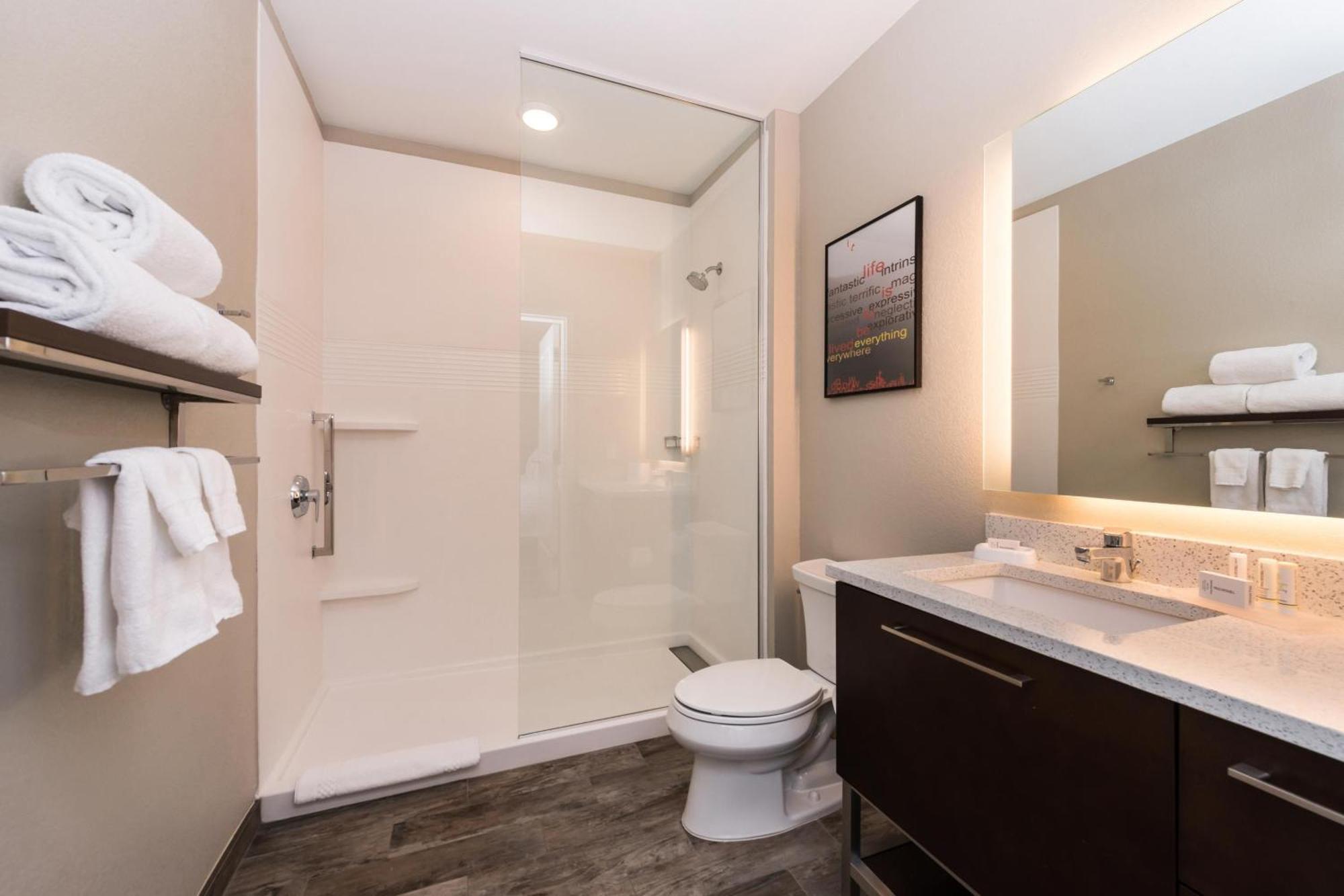 Towneplace Suites By Marriott Grand Rapids Airport Southeast Buitenkant foto